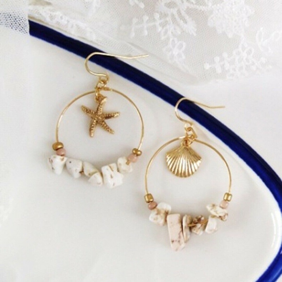 Starfish and Shell Beach Stone Hoop Gold Earrings - Picture 5 of 7
